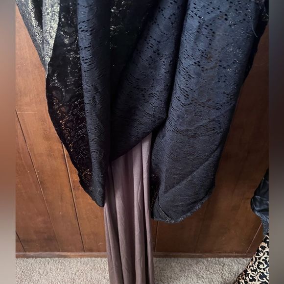 NWT David Meister lace gown - Picture 5 of 6